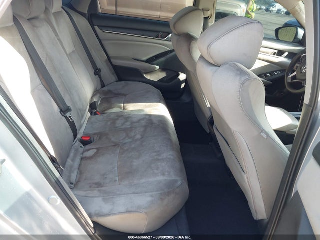 46066527 :رقم المزاد ، 1HGCV1F10JA228663 vin ، 2018 Honda Accord Lx مزاد بيع