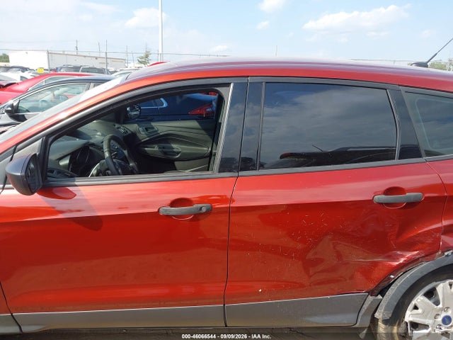 Продаж на аукціоні авто 2015 Ford Escape S, vin: 1FMCU0F70FUB38298, номер лоту: 46066544
