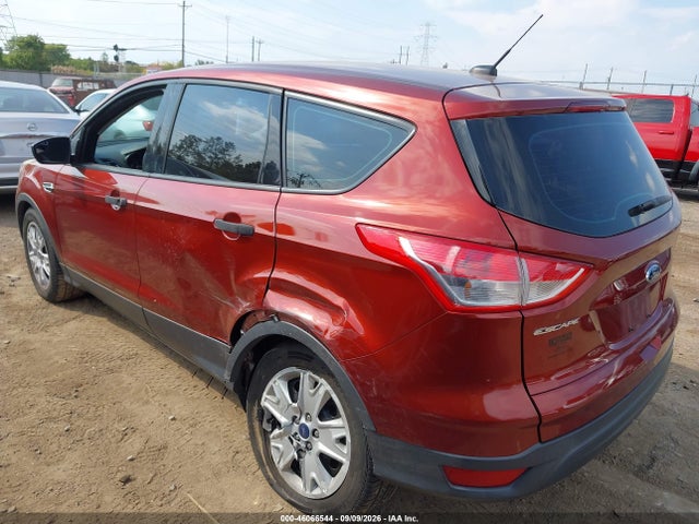 Продаж на аукціоні авто 2015 Ford Escape S, vin: 1FMCU0F70FUB38298, номер лоту: 46066544