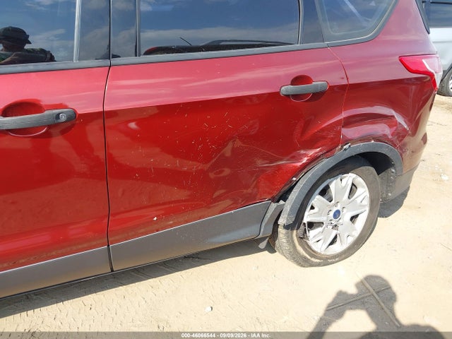 Продаж на аукціоні авто 2015 Ford Escape S, vin: 1FMCU0F70FUB38298, номер лоту: 46066544