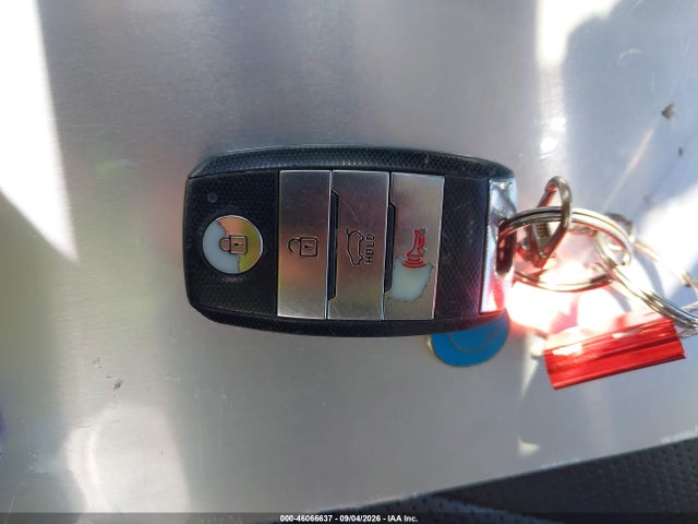 46066637 :رقم المزاد ، 5XYPK4A55HG206513 vin ، 2017 Kia Sorento 3.3l Sx مزاد بيع