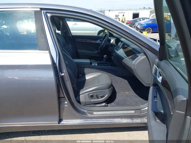 Продаж на аукціоні авто 2015 Hyundai Genesis 3.8, vin: KMHGN4JE6FU101543, номер лоту: 46066666