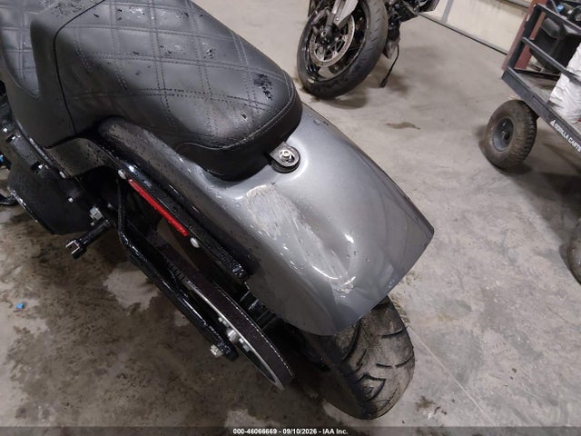 46066669 :رقم المزاد ، 1HD1YYK18NB042041 vin ، 2022 Harley-davidson Fxbbs مزاد بيع