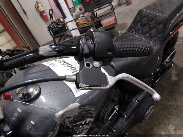 46066669 :رقم المزاد ، 1HD1YYK18NB042041 vin ، 2022 Harley-davidson Fxbbs مزاد بيع