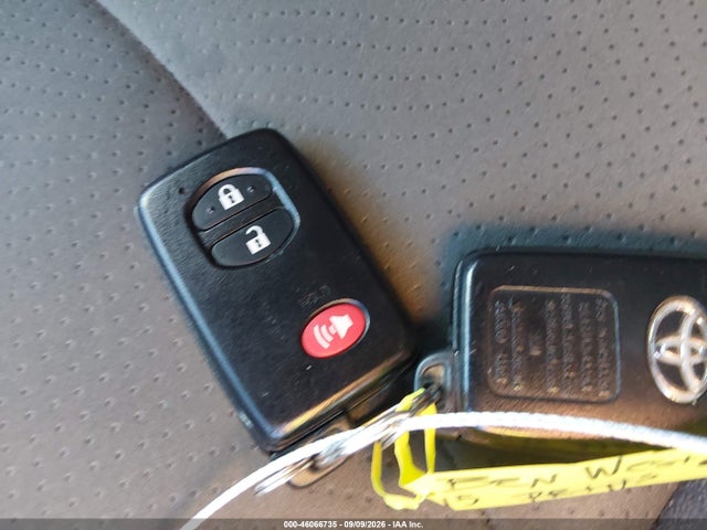 JTDKN3DU7F0428973 Toyota Prius Two