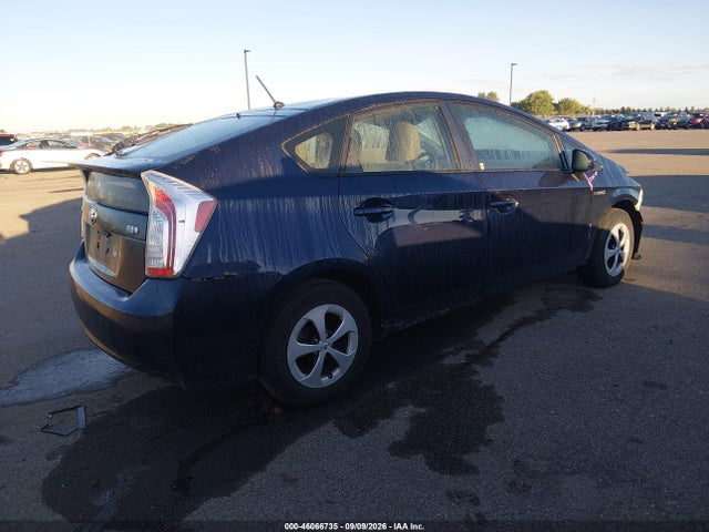 JTDKN3DU7F0428973 Toyota Prius Two