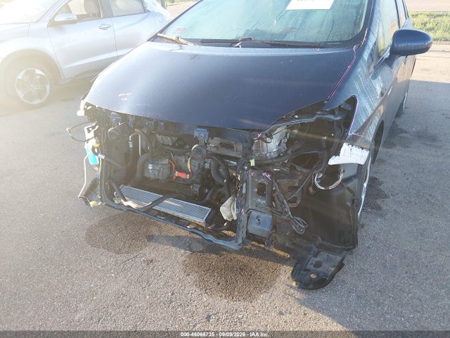 JTDKN3DU7F0428973 Toyota Prius Two