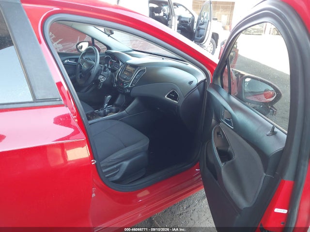 1G1BJ5SM1K7103952 Chevrolet Cruze Diesel