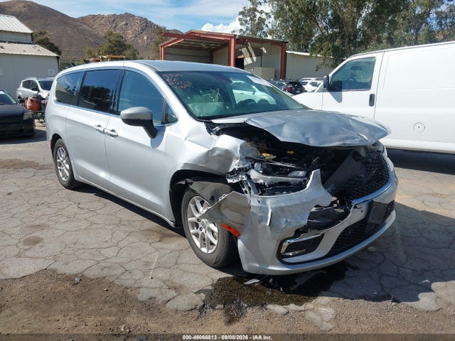 Продажа на аукционе авто 2023 Chrysler Pacifica Touring L, vin: 2C4RC1BG2PR531537, номер лота: 46066813
