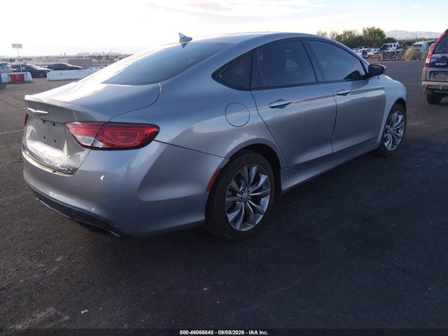 Chrysler 200 S 2015 1C3CCCBBXFN511770 Image 4