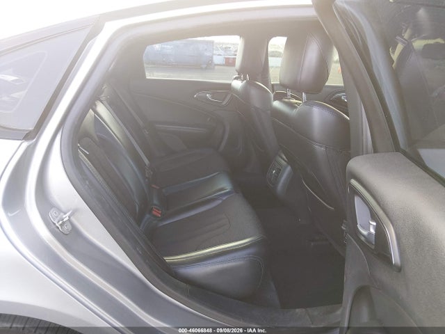 Chrysler 200 S 2015 1C3CCCBBXFN511770 Image 8