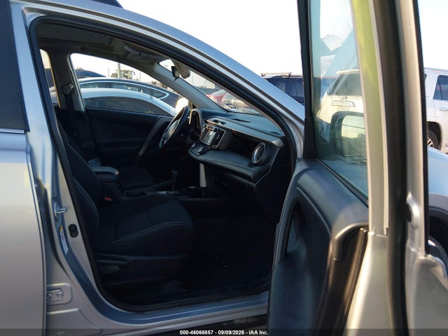 46066857 :رقم المزاد ، 2T3WFREV4HW342138 vin ، 2017 Toyota Rav4 Xle مزاد بيع