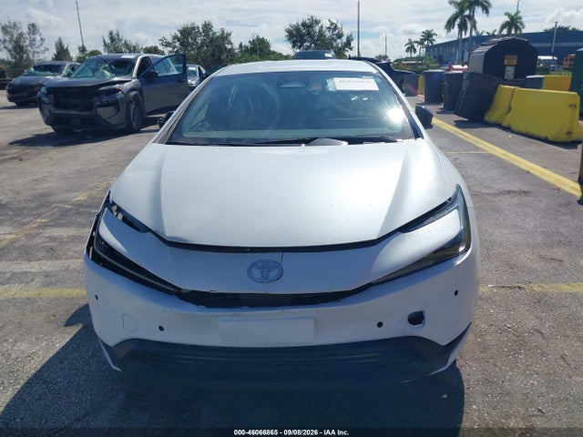 2024 Toyota Prius Le მანქანა იყიდება აუქციონზე, vin: JTDACAAU1R3025259, აუქციონის ნომერი: 46066865