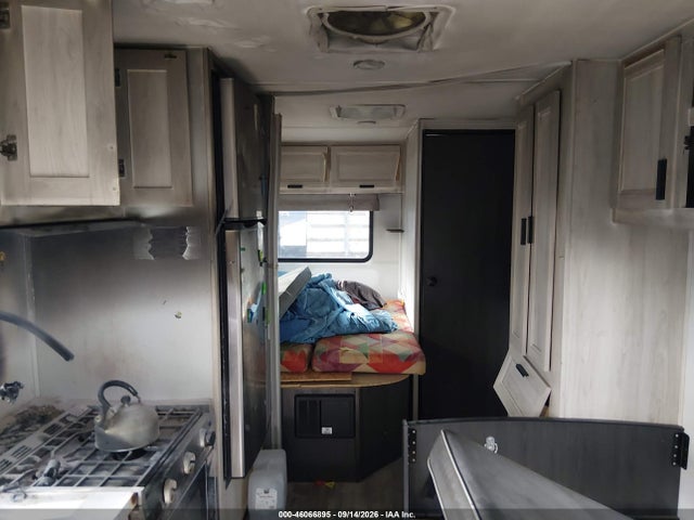 46066895 :رقم المزاد ، 1FDWE3FN4PDD01983 vin ، 2023 Ford E-350 Cutaway مزاد بيع