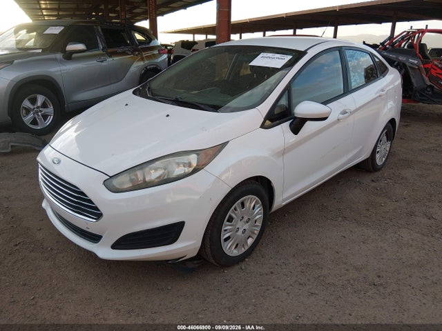 Ford FIESTA S 2014 3FADP4AJXEM196275 Image 2