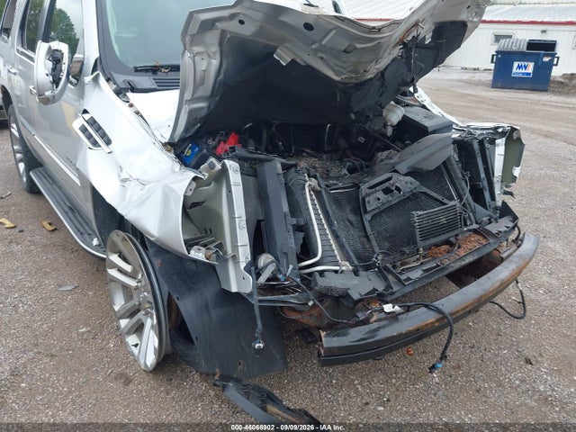 2014 Cadillac Escalade Luxury მანქანა იყიდება აუქციონზე, vin: 1GYS4BEF1ER209699, აუქციონის ნომერი: 46066902