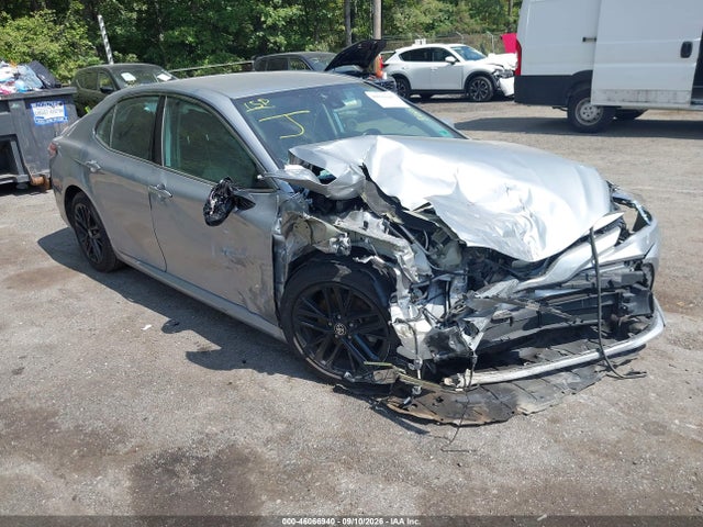 Auction sale of the 2020 Toyota Camry Xle Hybrid, vin: 4T1F31AKXLU530587, lot number: 46066940