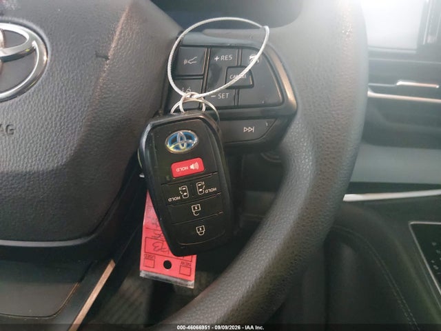 46066951 :رقم المزاد ، 5TDKSKFC9SS187061 vin ، 2025 Toyota Sienna Le مزاد بيع