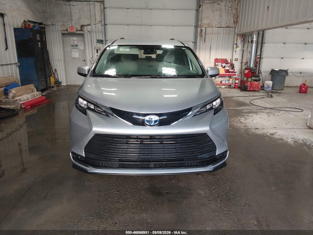 46066951 :رقم المزاد ، 5TDKSKFC9SS187061 vin ، 2025 Toyota Sienna Le مزاد بيع