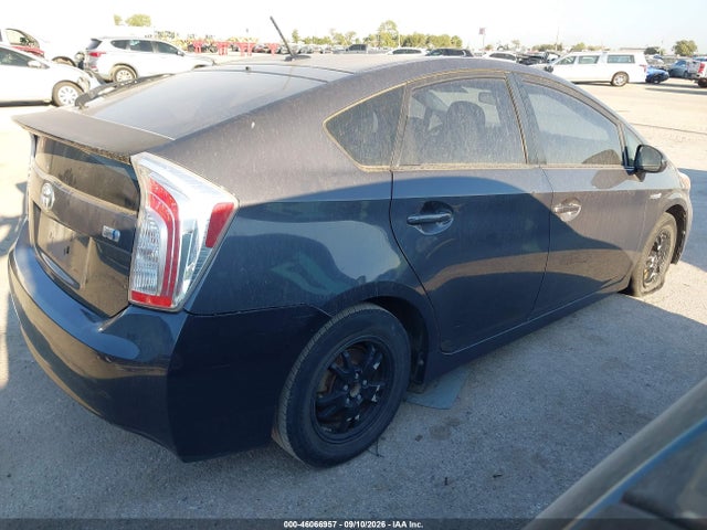 46066957 :رقم المزاد ، JTDKN3DU2D5572477 vin ، 2013 Toyota Prius Three مزاد بيع