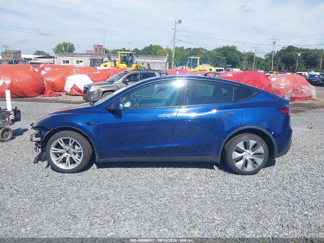 46066967 :رقم المزاد ، 7SAYGAEE8NF418620 vin ، 2022 Tesla Model Y Long Range Dual Motor All-wheel Drive مزاد بيع
