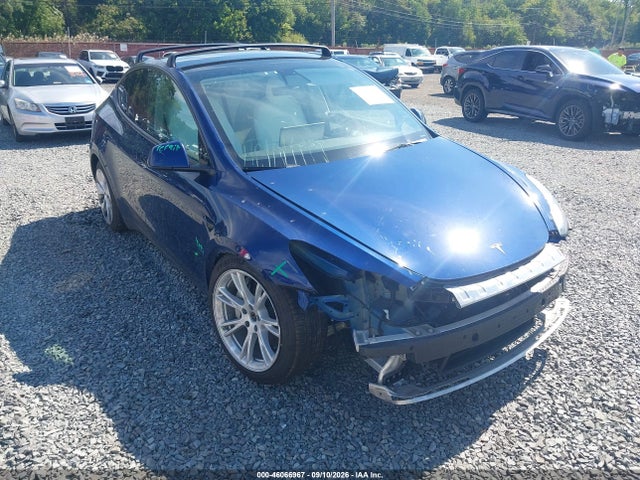 46066967 :رقم المزاد ، 7SAYGAEE8NF418620 vin ، 2022 Tesla Model Y Long Range Dual Motor All-wheel Drive مزاد بيع
