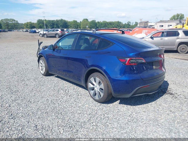 46066967 :رقم المزاد ، 7SAYGAEE8NF418620 vin ، 2022 Tesla Model Y Long Range Dual Motor All-wheel Drive مزاد بيع