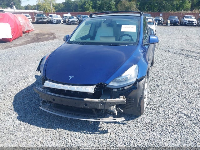 46066967 :رقم المزاد ، 7SAYGAEE8NF418620 vin ، 2022 Tesla Model Y Long Range Dual Motor All-wheel Drive مزاد بيع