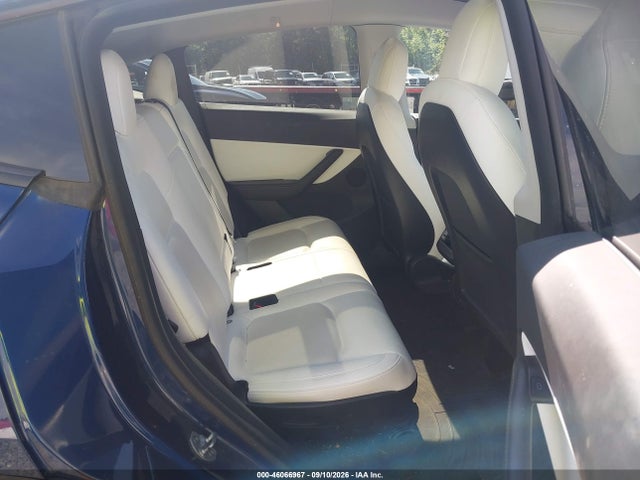 46066967 :رقم المزاد ، 7SAYGAEE8NF418620 vin ، 2022 Tesla Model Y Long Range Dual Motor All-wheel Drive مزاد بيع