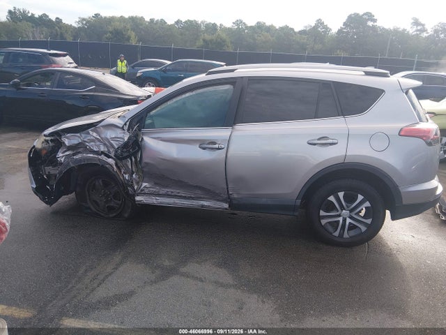 46066996 :رقم المزاد ، 2T3ZFREV2HW347805 vin ، 2017 Toyota Rav4 Le مزاد بيع