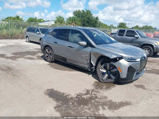 2024 Bmw Ix Xdrive50 მანქანა იყიდება აუქციონზე, vin: WB523CF04RCP88295, აუქციონის ნომერი: 46067011