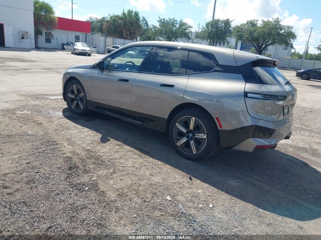 46067011 :رقم المزاد ، WB523CF04RCP88295 vin ، 2024 Bmw Ix Xdrive50 مزاد بيع