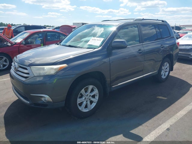 2012 Toyota Highlander Base V6 მანქანა იყიდება აუქციონზე, vin: 5TDZK3EH2CS072949, აუქციონის ნომერი: 46067033