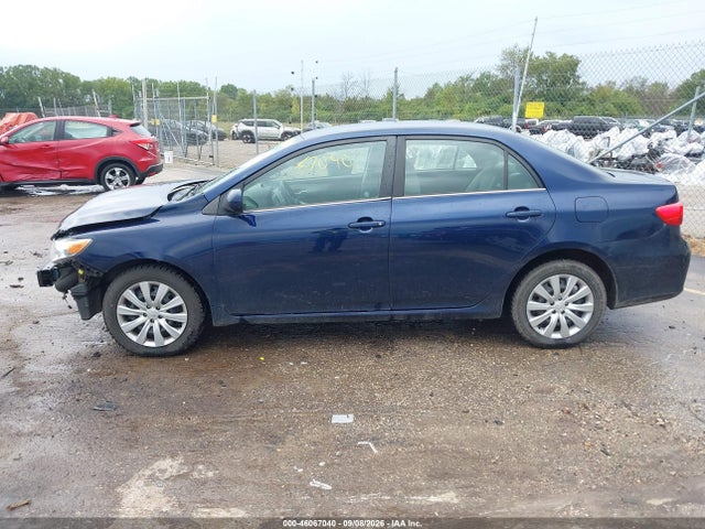 2013 Toyota Corolla Le მანქანა იყიდება აუქციონზე, vin: 5YFBU4EE7DP122830, აუქციონის ნომერი: 46067040