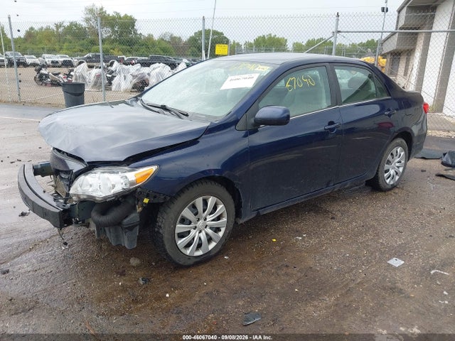2013 Toyota Corolla Le მანქანა იყიდება აუქციონზე, vin: 5YFBU4EE7DP122830, აუქციონის ნომერი: 46067040