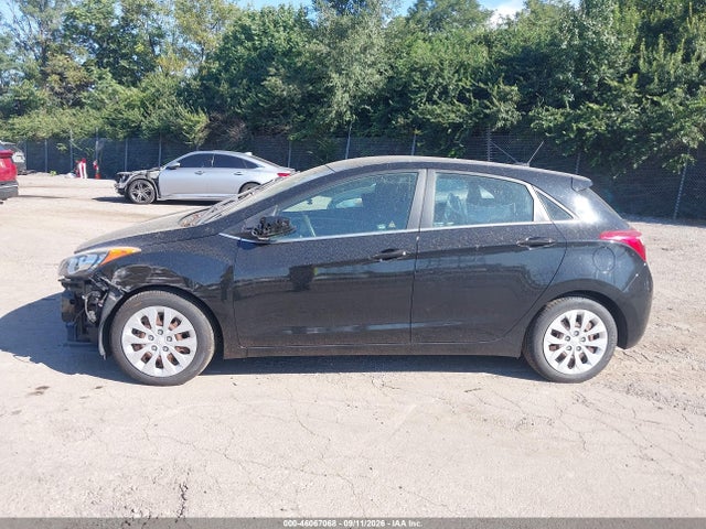 2016 Hyundai Elantra Gt მანქანა იყიდება აუქციონზე, vin: KMHD35LH7GU308952, აუქციონის ნომერი: 46067068