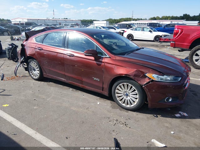 2016 Ford Fusion Energi Se Luxury მანქანა იყიდება აუქციონზე, vin: 3FA6P0PU2GR324369, აუქციონის ნომერი: 46067157