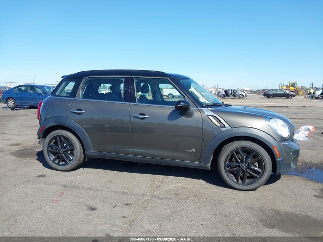 2013 Mini Countryman Cooper S მანქანა იყიდება აუქციონზე, vin: WMWZC5C56DWP32541, აუქციონის ნომერი: 46067163