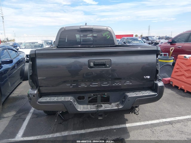 3TMBZ5DN4JM015925 Toyota Tacoma Trd Sport
