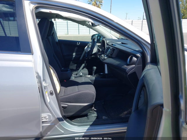 Toyota Rav4 Xle 2018 2T3RFREV0JW825001 Image 5
