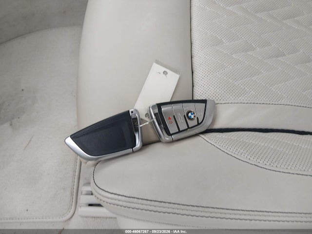 BMW 750i Xdrive 2021 WBA7U2C0XMCG35354 Image 11