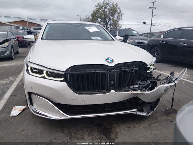 BMW 750i Xdrive 2021 WBA7U2C0XMCG35354 Image 12