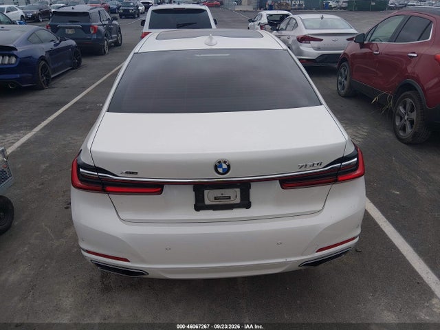 BMW 750i Xdrive 2021 WBA7U2C0XMCG35354 Image 16