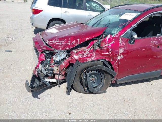 Toyota RAV4 LE 2019 2T3F1RFV3KW070850 Image 18