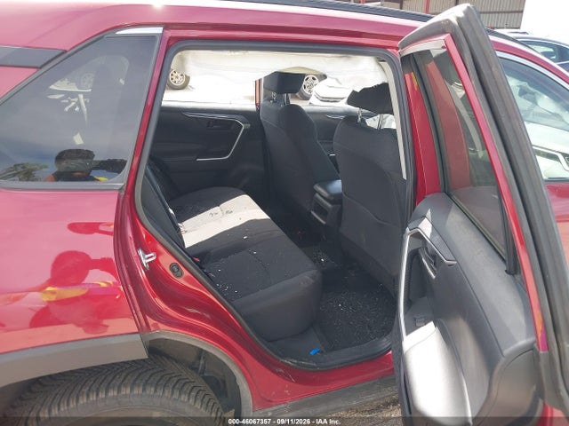 Toyota RAV4 LE 2019 2T3F1RFV3KW070850 Image 8