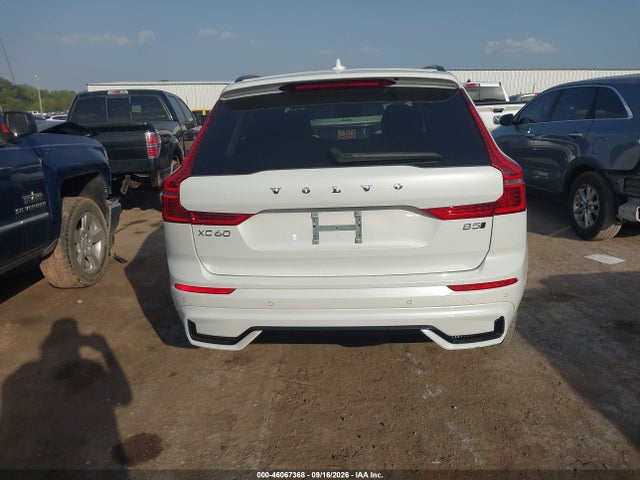 Aukcja sprzedaży 2024 Volvo Xc60 B5 Plus Dark Theme, vin: YV4L12RLXR1911735, numer aukcji: 46067368