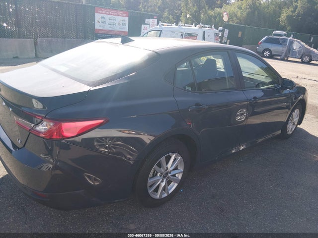 2025 Toyota Camry Le მანქანა იყიდება აუქციონზე, vin: 4T1DAACK3SU594642, აუქციონის ნომერი: 46067399