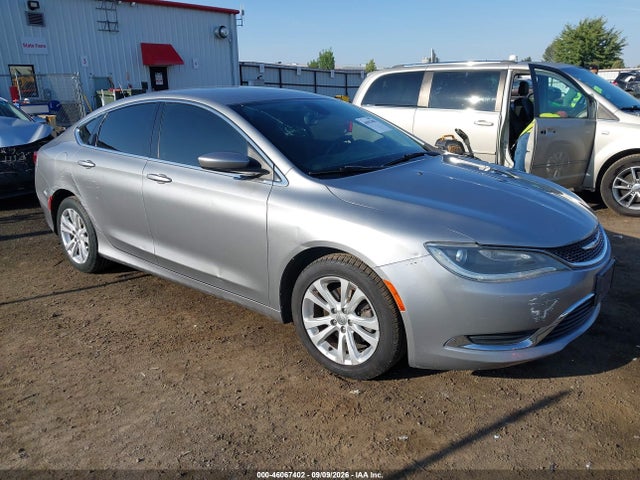 2015 Chrysler 200 Limited მანქანა იყიდება აუქციონზე, vin: 1C3CCCAB0FN723952, აუქციონის ნომერი: 46067402