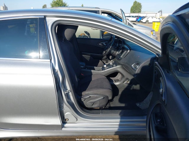 Продаж на аукціоні авто 2015 Chrysler 200 Limited, vin: 1C3CCCAB0FN723952, номер лоту: 46067402