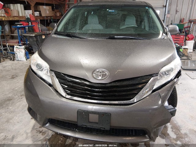 2012 Toyota Sienna Le 7 Passenger მანქანა იყიდება აუქციონზე, vin: 5TDJK3DC6CS035163, აუქციონის ნომერი: 46067507